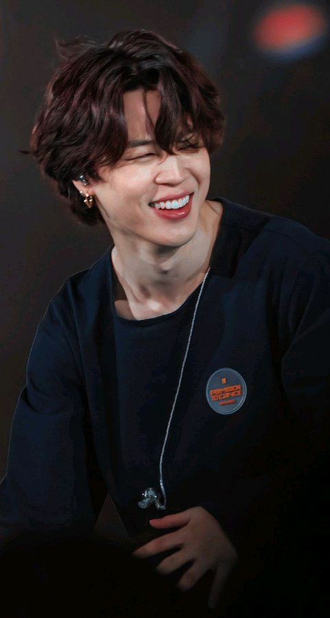 LRockbaison's tweet photo. 지민오빠 생일축하해요💜 이제 대한민국은 지민랜드입니다. 우리는 당신의 생일에 너무 행복합니다. 그것은 우리에게 특별한 날과 같습니다. 너무 사랑스러워 너무 예뻐 행복해 우리 박지민. #JIMINDAY https://t.co/GA1X1mcimf