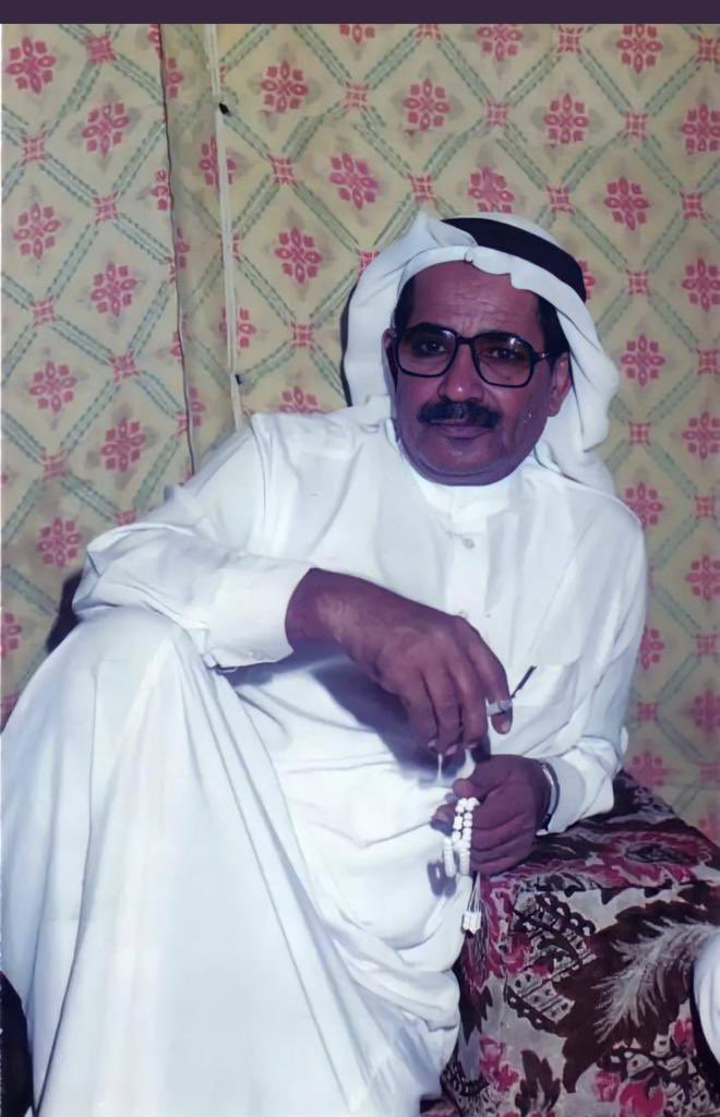 970Mastoor's tweet photo. #مطلق_الثبيتي .. ملك المعاني .. وصاحب النقلة النوعية للمحاورة .. ومعلّم الشعراء 
شهادة دكتوراه .. تاريخ حافل في شعر النظم بالفصحى والشعبي .. عندما يذكر الشعرتكون له الأولوية في كل مقام .. وكفى 😅✋🏼 https://t.co/4VQ3tash2m
