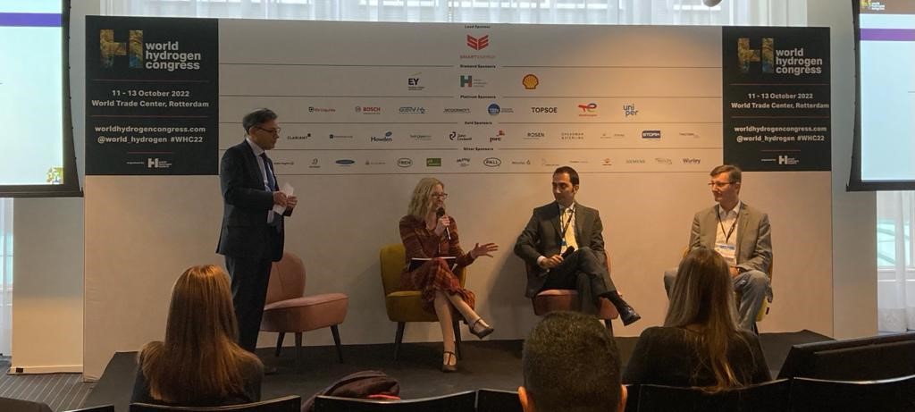CadentGasLtd's tweet photo. On the second day at #WHC22, our Director of Strategy, Dr Angela Needle has been speaking on #hydrogenblending into the #gasgrid and our projects like #HyDeploy: https://t.co/3Zi0zauRzh #energy #sustainability #hydrogen @world_hydrogen https://t.co/zOgGFb7Sba