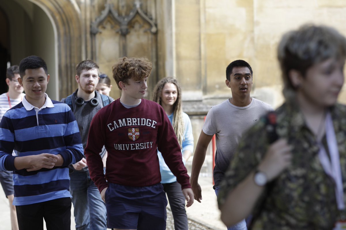 LinacreIns's tweet photo. We’re delighted to have received the lovely photographs taken of our students at @stjohnscam in summer!
We’re missing beautiful Cambridge in the sunshine and wishing our #RH22 students the best of luck with their UCAS applications!
#Linacre #StJohns #Cambridge https://t.co/KApXKdWEuN