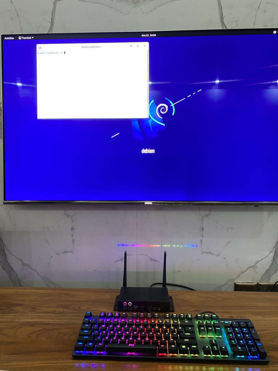 Mekotronics's tweet photo. Mekotronics R58X with HyperX keyboard!
To thank everyone who purchased and going purchase Mekotronics products, we give usd10 coupon for HyperX Keyboard! https://t.co/Vwjpvi9fIU