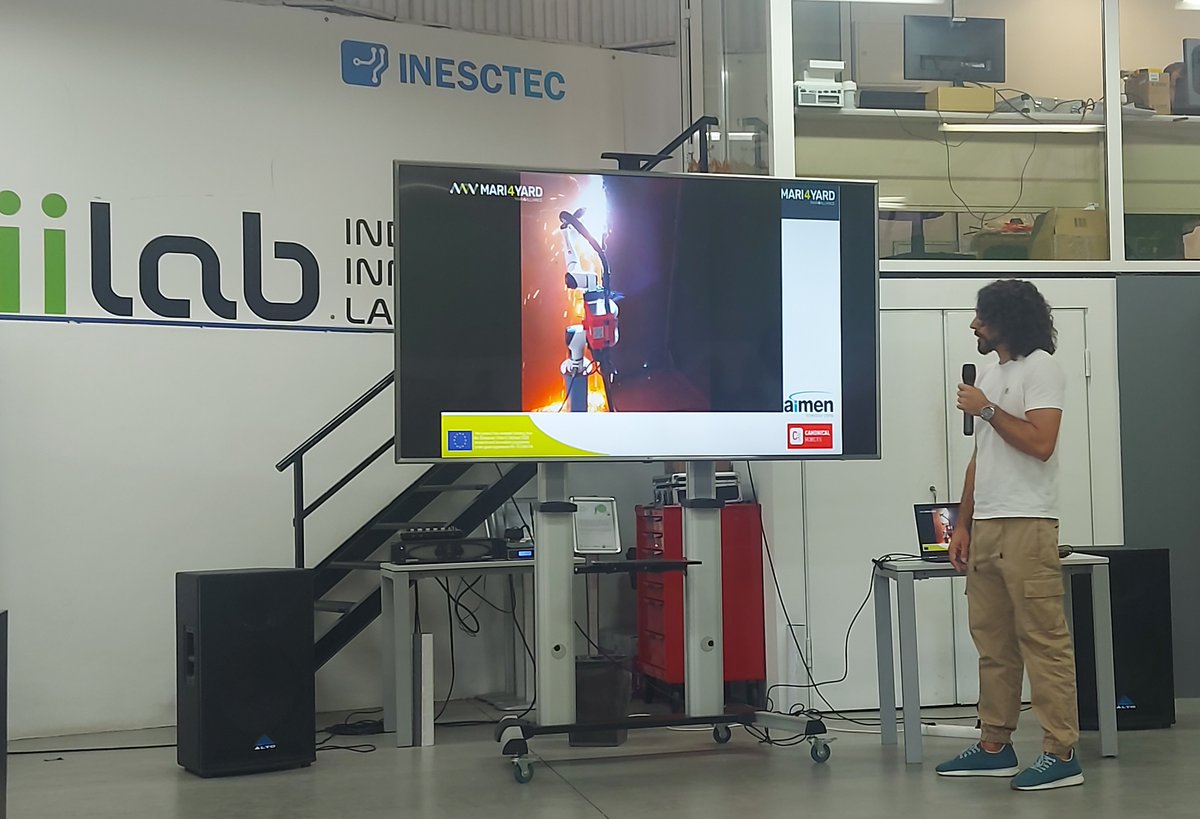 mari4_yard's tweet photo. How can we easily and quickly deploy collaborative robots? As explained by Isidro Férnandez, @aimenct
and @CanonicalRobots are doing it in 
@mari4_yard by using portable equipment with reduced weight and dimensions and with magnetic bases. https://t.co/Zb3my6TBaY