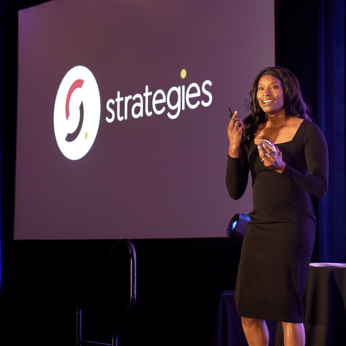 GeneinLetford's tweet image. Thank you to the ‘Team Based Strategies Conference’ team and attendees for bringing #InterculturalCreativity to your event! It was amazing!

Shawn told me to tell you to shine bright, play hard, and think BIG! 

Shine bright! 💎 #tbc22