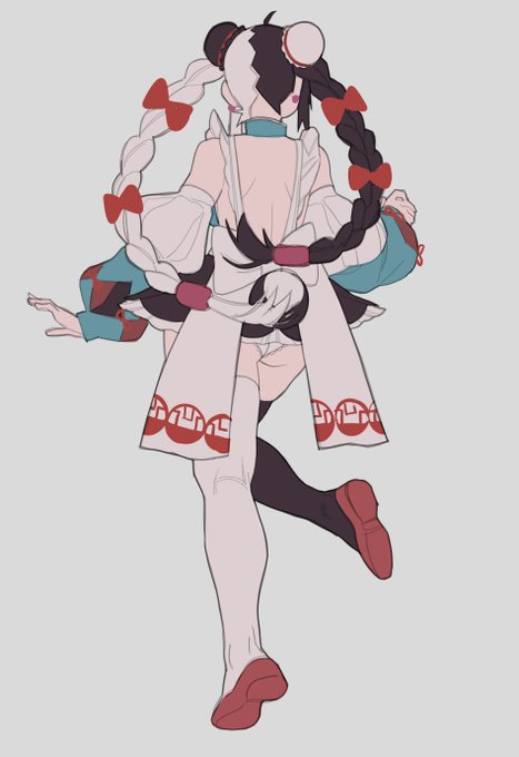 a quick sketch of her back 👀 