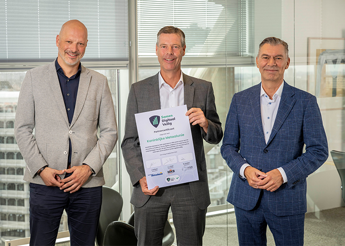 STODT's tweet photo. MKB-maakbedrijven digitaal veiliger https://t.co/ynT15prC3I https://t.co/dzHmMltr3p