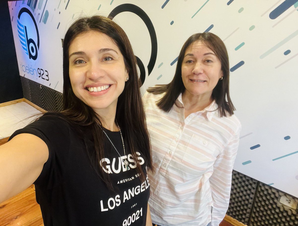 RadioB923fm's tweet photo. Mitad de semana en #EstamosConVos 😎 

Sumate a nuestra programación y participá por regalos para mamá. 💞 

👉🏼Elegí dónde y cómo escucharnos:

📻Sintoniza 92.3 FM - RadioB
🖥️https://t.co/YtZY57oGhv

.
.

#tufrecuenciapositiva #EstamosConVos https://t.co/IjCVLjQ72g