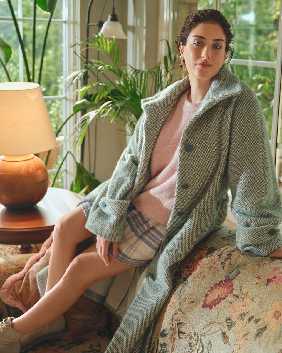 #HazalKaya 
هازال كايا لصالح مجلة Vogue