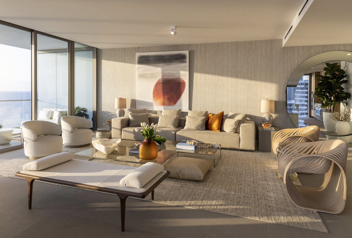 GlobaltyInvest's tweet photo. ✨Welcome to 2000 Ocean ✨
Exclusive Boutique Building with 64 exquisite residences, consisting of half-floor residences, full-floor penthouse residences and an exceptional duplex sky villa with private pool deck. https://t.co/NmZkW2sKvD