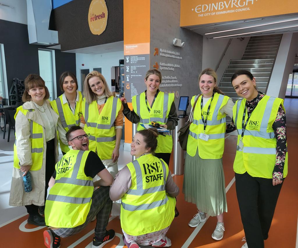 sarah_skerratt's tweet photo. 😍🤩👏🎉 I'm bursting with pride at @RoyalSocEd team hosting Young People's Event with @OfficialSYP - all shiny in new high-viz jackets ☀️💛!
Supporting critical discussions with schools on #ClimateAction #justice 
Privilege to be led by  @vanessa_vash + @Louisemac + @molliemsyp https://t.co/huZQbjbuDD