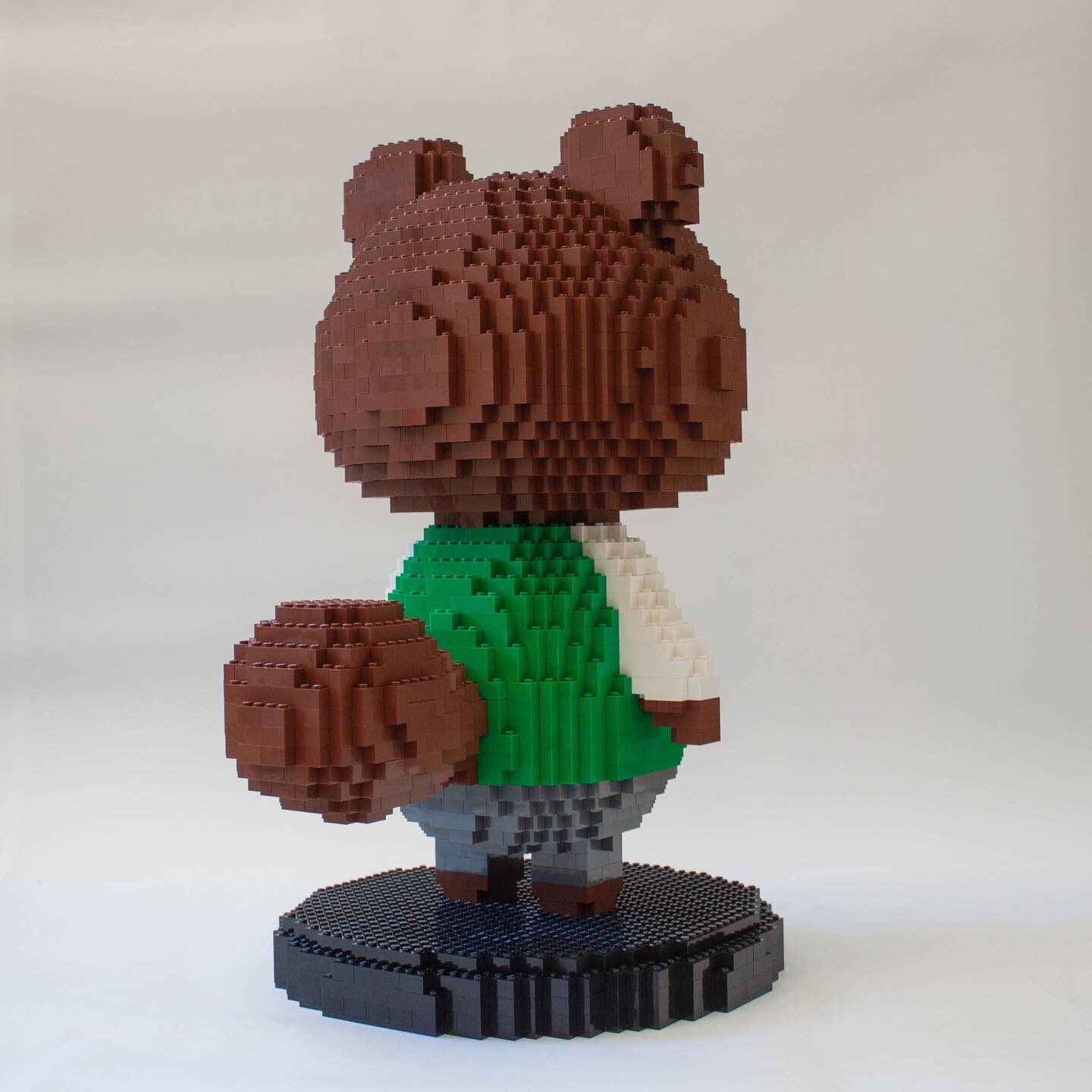 Tom nook lego hotsell