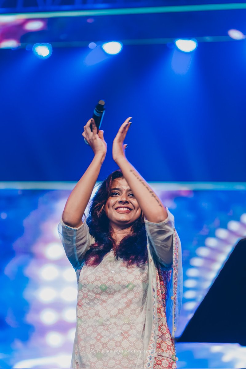 Sitharafans's tweet photo. #sithara #sitharakrishnakumar #music https://t.co/isAuqhLyej