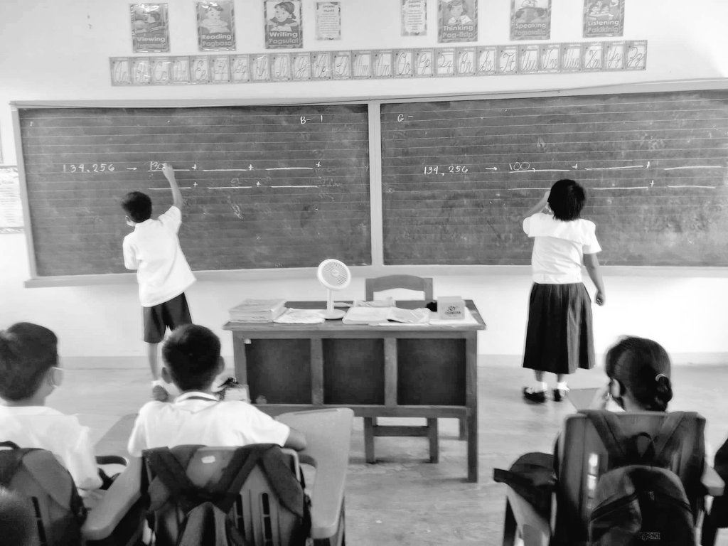 Ryle💛 tweet media