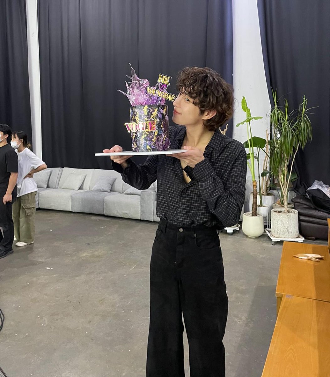 ronabaebae's tweet image. 221012 rollinwood_cake instagram update with Kim Youngdae

🔗 instagram.com/p/Cizn860pet-/…

#KimYoungdae #김영대