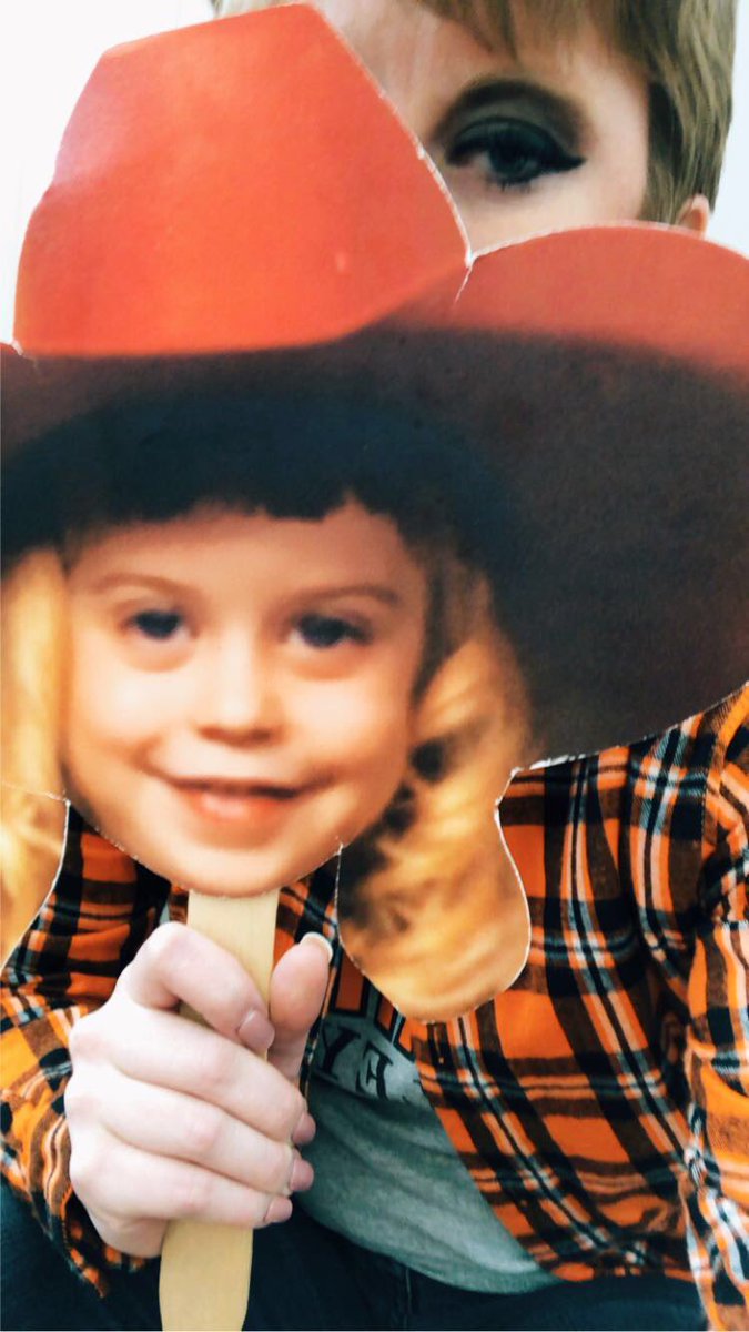 ShelbCondie's tweet photo. HAPPY 21st BIRTHDAY TO MY VERY BEST FRIEND #sistasista

So excited to celebrate together soon!! Wishing you the best day! Love you more than you know 💛🥂🥳 https://t.co/tBH7lmri9i