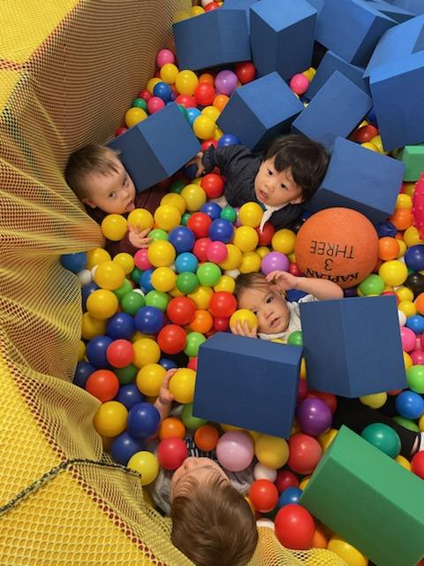 EVC_OakRidge's tweet photo. The little ones at the Early Learning Center LOVE to learn through play. Here are a few photos of all the fun they've been having recently! #LearningForFun #EmoryValleyCenter https://t.co/KpHtc3yh2L
