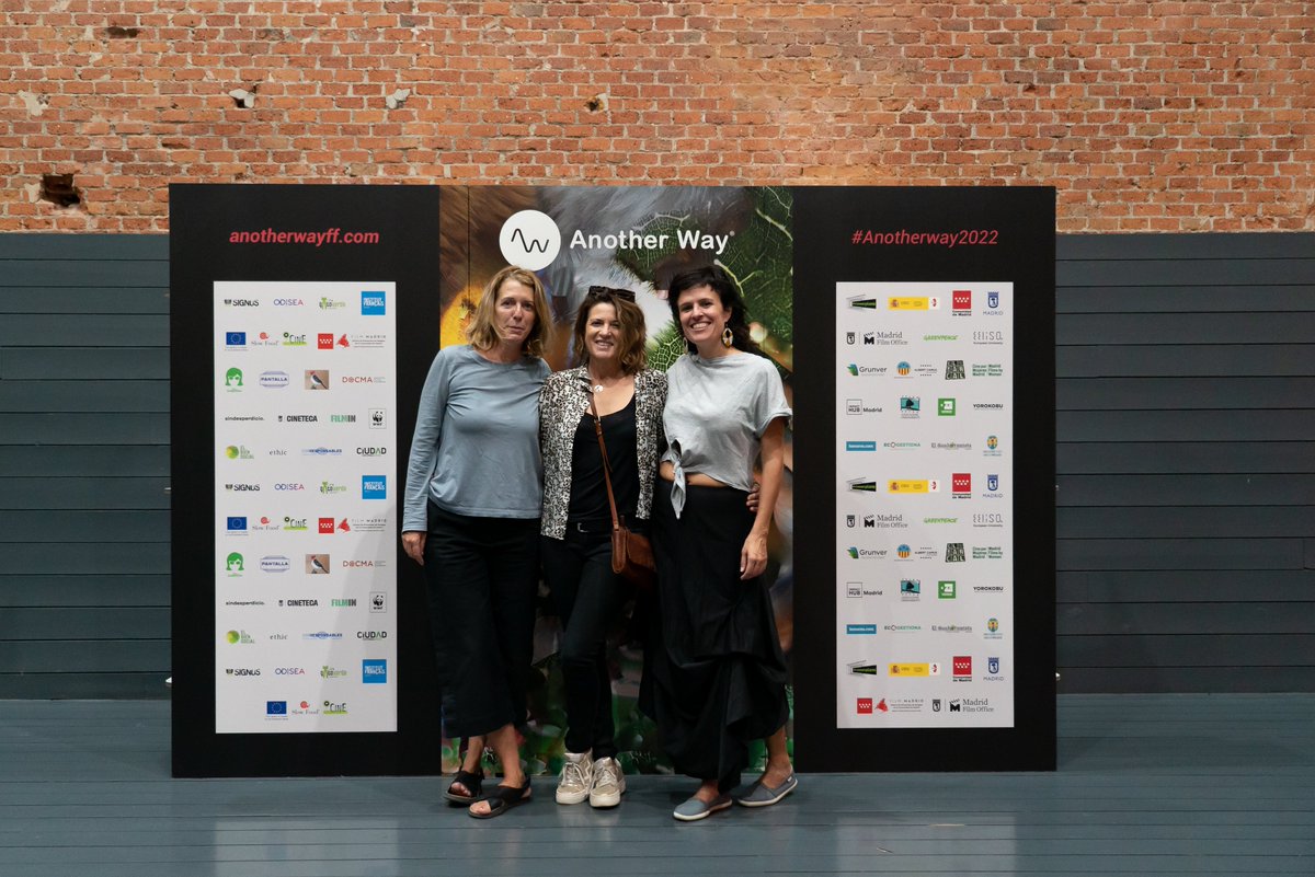 AnotherWayFF's tweet photo. 🤗💚 Gracias por compartir con nosotras la emoción, conversaciones, películas, actividades, puntos de encuentro y aprendizajes de siete días de #AnotherWay2022.

Los festivales sin público no esixten 🗣️🎞 ¡Ha sido un placer volver a veros un año más! https://t.co/YAZBD7oxXX