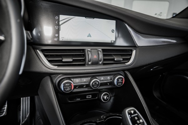 EAGDC's tweet photo. Pre-Owned 2022 Alfa Romeo Giulia Quadrifoglio for sale - blistering speed from a Ferrari-sourced engine. Need we say more? See the listing here: https://t.co/83G0r3sx4x
#Alfaromeo #quadrifoglio #giuliaquadrifoglio #ferrariengine https://t.co/OTnb9i0EOd