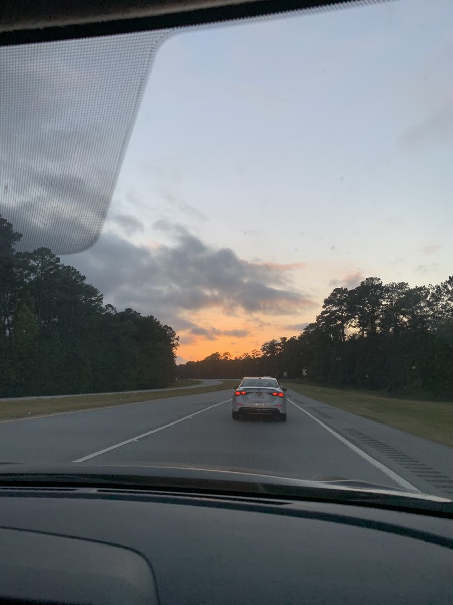 #sunset #beautiful My way home from New Life Cardio Equipment is always beautiful when the #rain stays at bay! Stop in today and see what our awesome workers can do for you! #Savannah #pooler #richmondhill #hinesville #gardencity