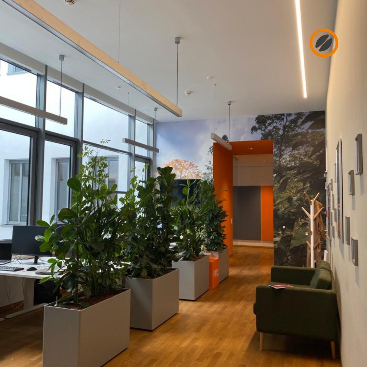 jambit's tweet photo. Unsere Leipziger #jambitees arbeiten 
in Toplage in der Klostergasse. Neben gut ausgestatteten #Büroräumen gibt es genug Raum für #Entspannung, #Sport und #Feiern. Du möchtest ein Teil unserer coolen Coding Crew werden? Jetzt bewerben 👉https://t.co/v6B4w8LxRW #SoftwareDeveloper https://t.co/cAqEEaBcFj
