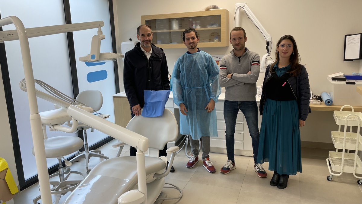 ElbeufSurSeine's tweet image. [#Sante ] Depuis quelques semaines, un centre dentaire a ouvert ses portes à Elbeuf sur Seine, au 90 rue des Martyrs. Les premiers patients en sont très satisfaits. C’est une bonne nouvelle pour la commune sur laquelle l’offre de soins dentaires était jusqu’à présent limitée.