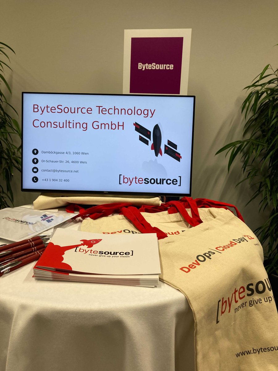 ByteSourceCloud's tweet photo. Today #ByteSource is present at the company fair of the #FHTechnikumWien! The biggest recruiting event of the FH Technikum Wien!  Feel free to stop by from 10:00 am - 4:00 pm to learn more about #ByteSource. See you there! 🚀 😉 https://t.co/KYLRcZu02O