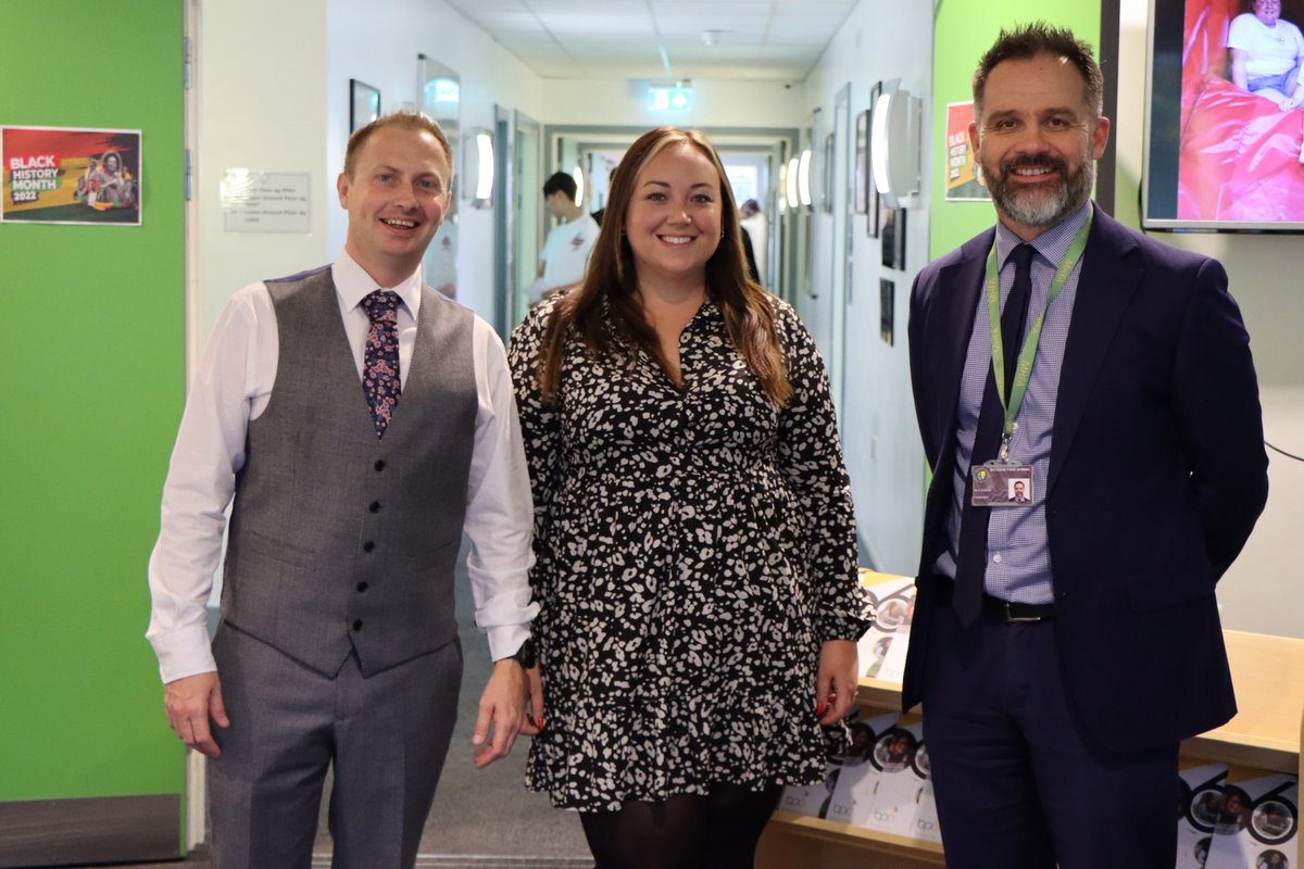 BPSixthForm's tweet photo. What a fantastic Open Evening! Thank you to everyone who attended.

You can view our BRAND NEW Prospectus here - https://t.co/j54ipugooE 

Applications are now open! APPLY NOW - https://t.co/DRdzIH8xPg

Thank you to @photographysamclarke for helping with the photos. https://t.co/CvpXtfTvSo