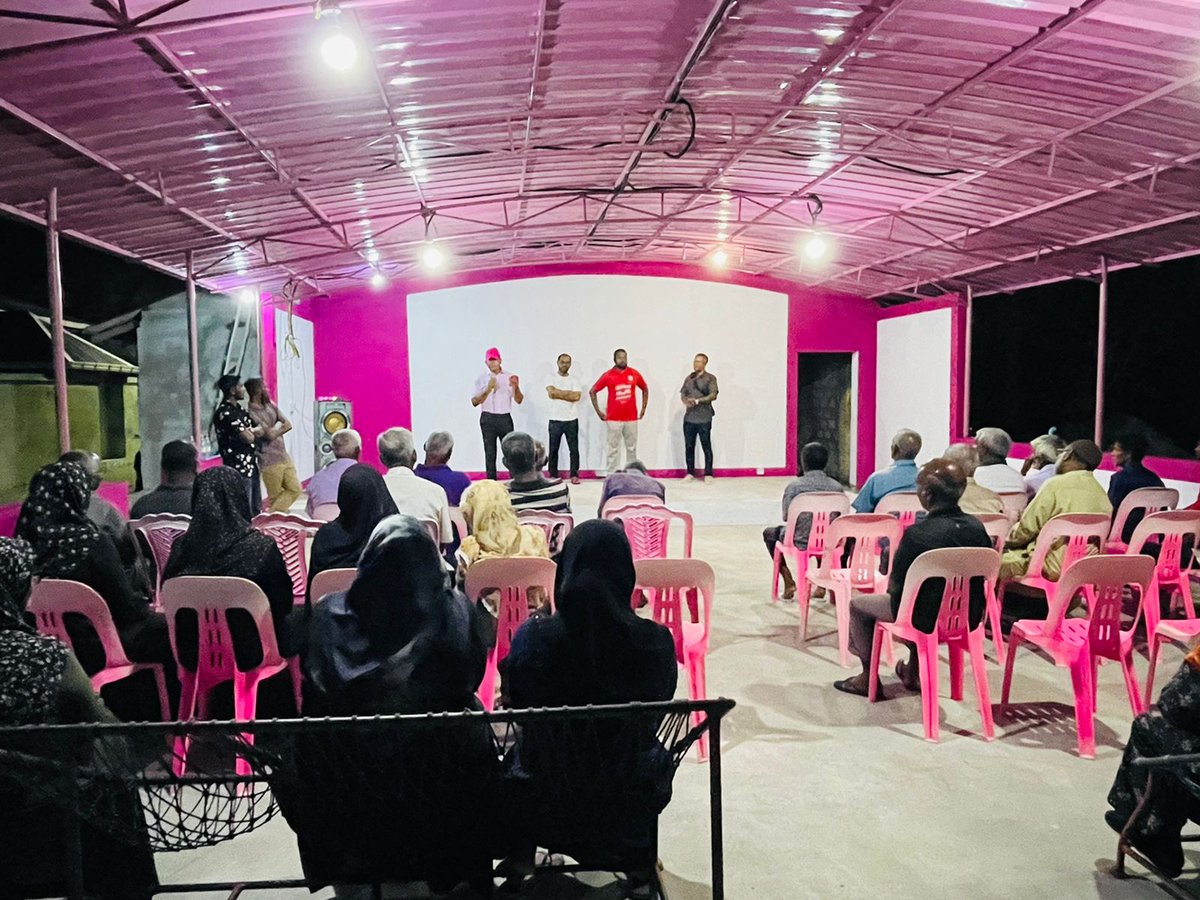 riyyatey's tweet photo. Live 

HA . Vashafaru PPM Supporters Aai Baddal Kurun 
#TeamRY varubayye Nuvaane 
#RY2023 https://t.co/lLqF7unHwr