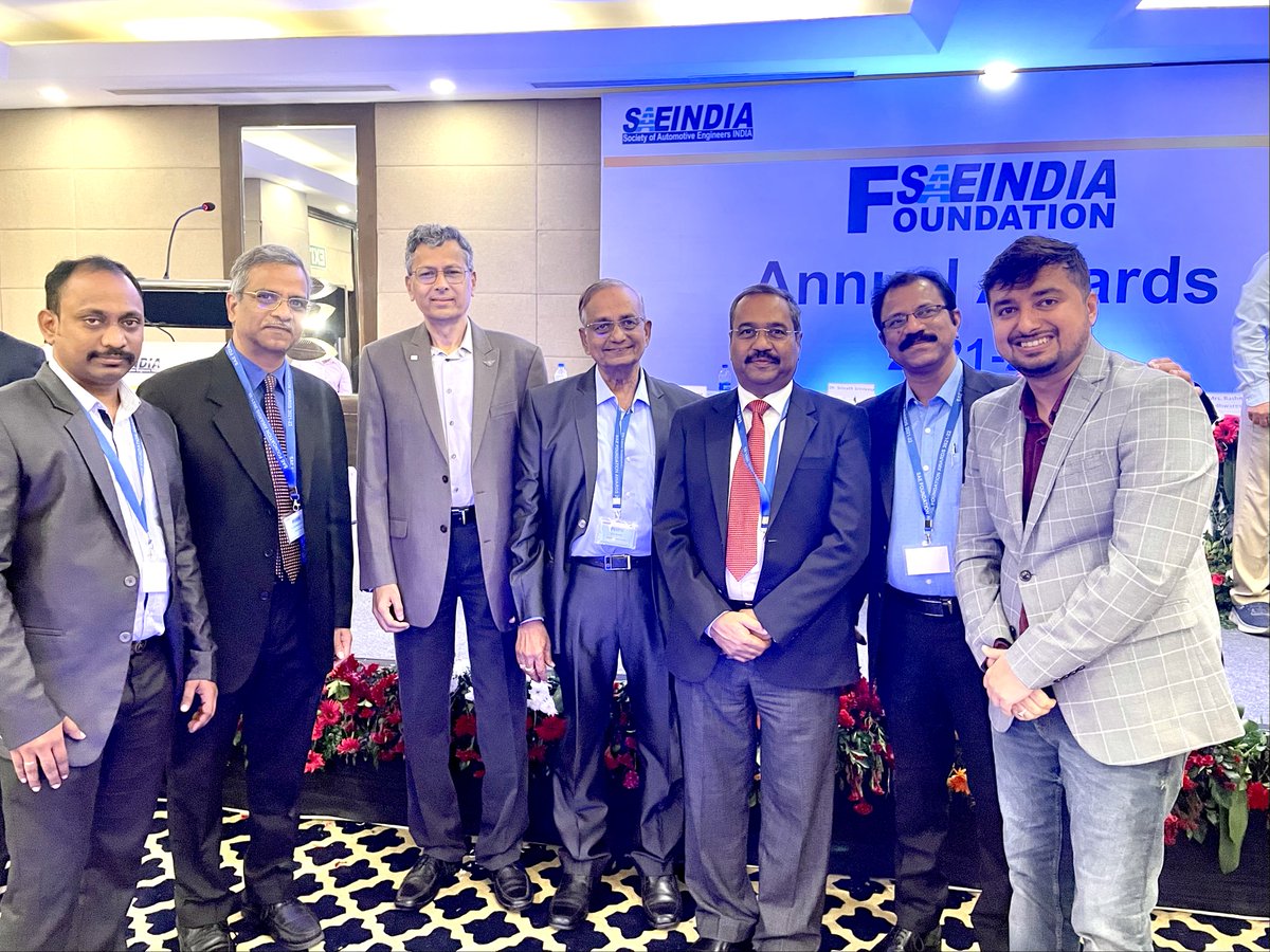 mayankarora31's tweet photo. Wholeheartedly attended the yearly award function of #SAEINDIA. And spoke about the new skylines we can investigate together in upskilling the engineering generation of India.

Also, conferred about the greater vision with the #auto veterans
#Engineering https://t.co/ofWmQhSTv9