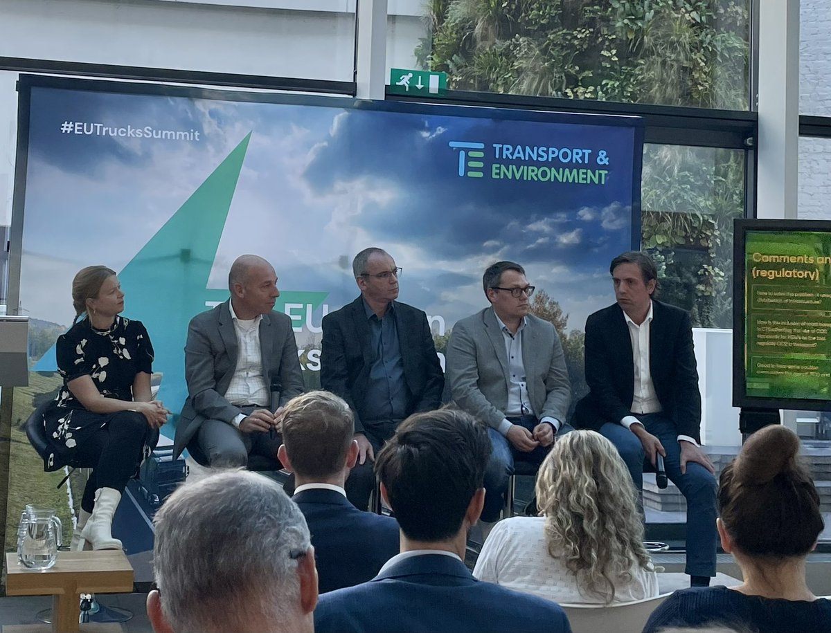 @ #EUTrucksSummit , <a href="/DefourSofie/">Sofie Defour</a> 
« If we drag our feet,in EU🇪🇺, we will lose our competitiveness Look at other countries like China 🇨🇳or in the US 🇺🇸with the Inflation 📈Reduction📉 Act providing incentives to increase the adoption of electric trucks »#ZeroEmissions #Trucks 🚛🚚