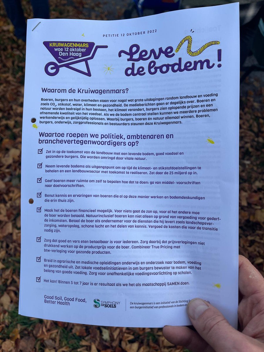 LandschapOV's tweet photo. Sluit je aan: wij gaan voor een gezonde bodem voor iedereen. #kruiwagenmars #levendebodem https://t.co/rjSjQf8bmg