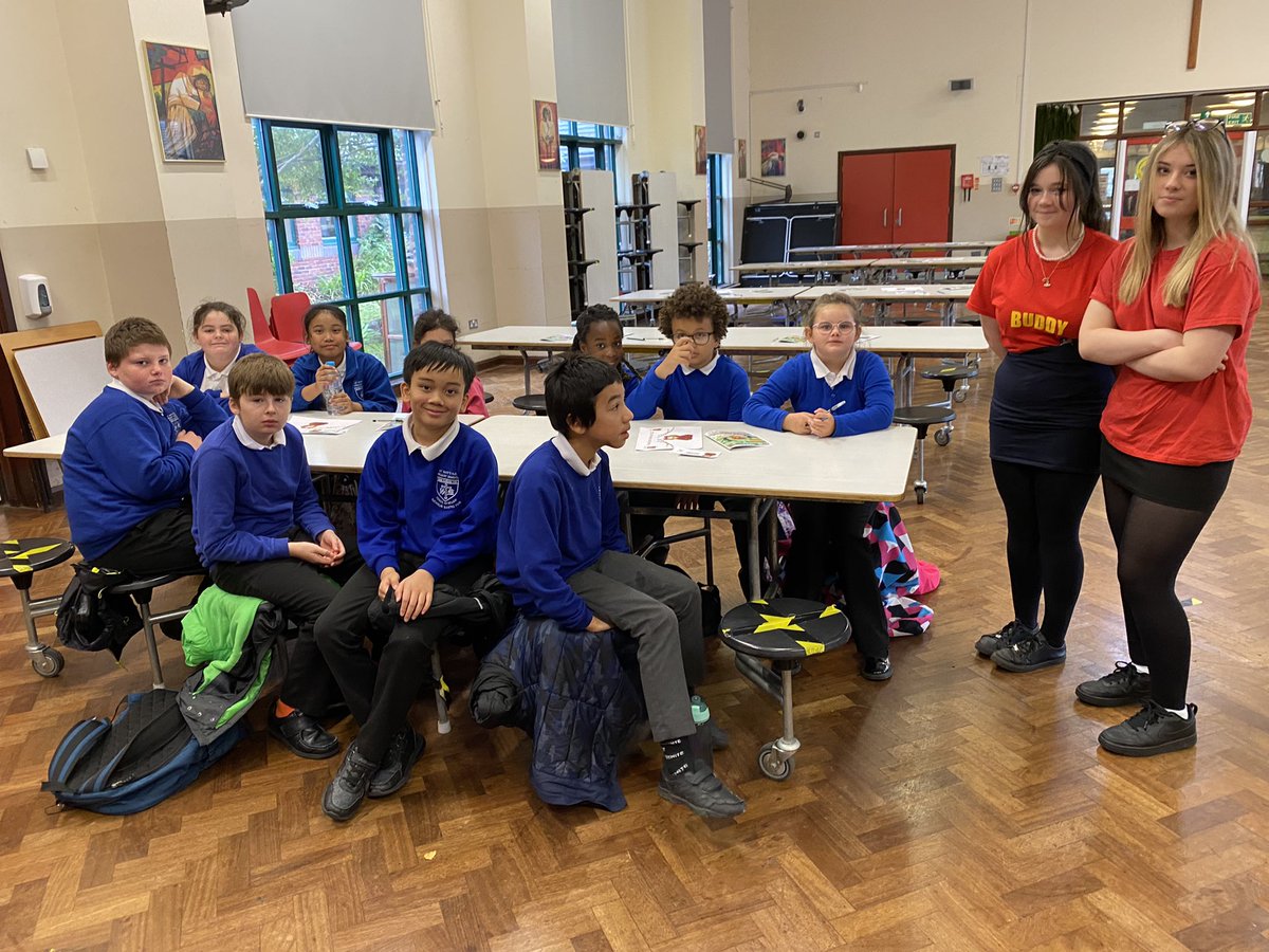 StMarysCarms's tweet photo. Teddybear Enterprise for class 3 @stjohnlloyd today! Getting creative https://t.co/npRsr3Bo70