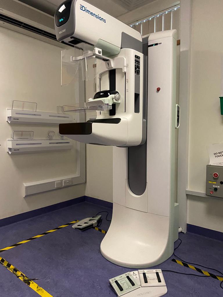DeborahTomalin's tweet photo. Thank you Clair Scott &amp; team &amp; Peter Ridley @GWH_NHS #BreastScreeningUnit for the impromptu tour learning about the magnificent efforts of all the team coping with the pandemic, creating extra capacity to restore round length (which included my own mammogram today)🙏#nhsatitsbest https://t.co/XXg2btMpEe