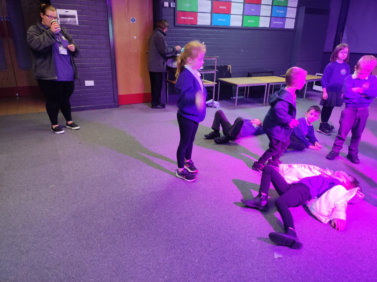 QEHS Drama and Performing Arts tweet media