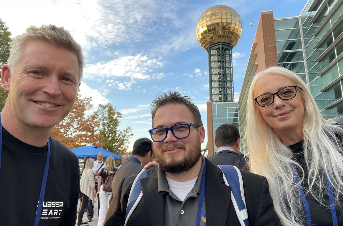 therubberheart's tweet photo. A lovely warm Knoxville evening last night for the Networking Reception @RubberDivision #RubberIEC 2022 here in Knoxville, TN 🇺🇸 

#RubberIndustry @KnoxConvCenter @ACELaboratories @WallaceInstrmts @Erick_Sharp @ChrisMundyWI https://t.co/KZ8Ltk8QaD