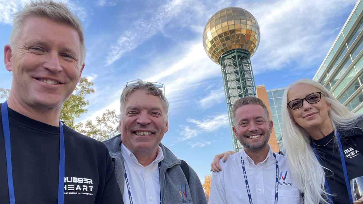 therubberheart's tweet photo. A lovely warm Knoxville evening last night for the Networking Reception @RubberDivision #RubberIEC 2022 here in Knoxville, TN 🇺🇸 

#RubberIndustry @KnoxConvCenter @ACELaboratories @WallaceInstrmts @Erick_Sharp @ChrisMundyWI https://t.co/KZ8Ltk8QaD