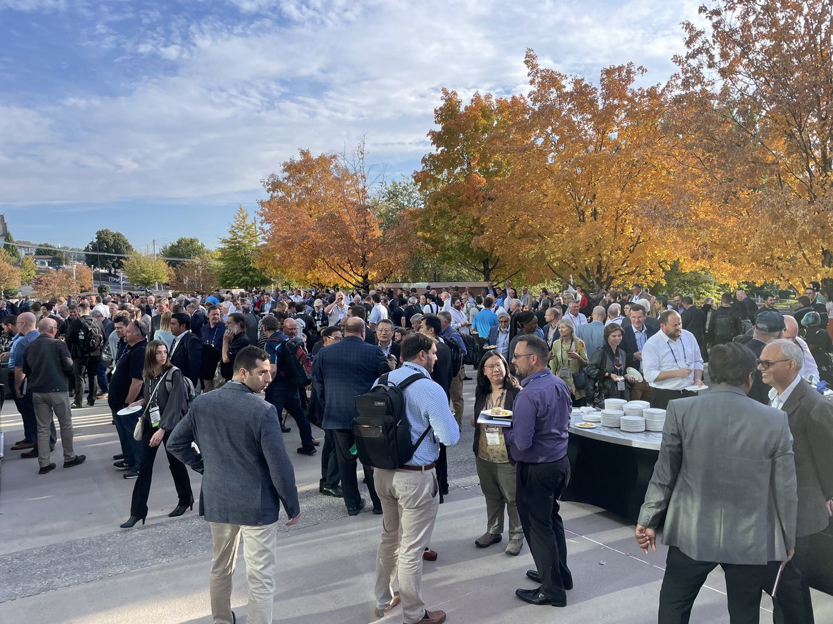 therubberheart's tweet photo. A lovely warm Knoxville evening last night for the Networking Reception @RubberDivision #RubberIEC 2022 here in Knoxville, TN 🇺🇸 

#RubberIndustry @KnoxConvCenter @ACELaboratories @WallaceInstrmts @Erick_Sharp @ChrisMundyWI https://t.co/KZ8Ltk8QaD