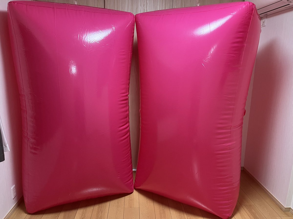 fuwafuwa_craft's tweet photo. 【頒布告知】
とてもソフトなバルーンベッドを頒布いたします。少しお買い得な2個セットでの販売もあります。

【価格】
1個＝¥12,000
2個＝¥21,000

【販売開始日時】
10月14日(金)21:00より(JST)

【販売先URL】
1個のみ
https://t.co/n20VS3U70Y

2個セット
https://t.co/wCa48hrMYC https://t.co/imTUHW3BYZ