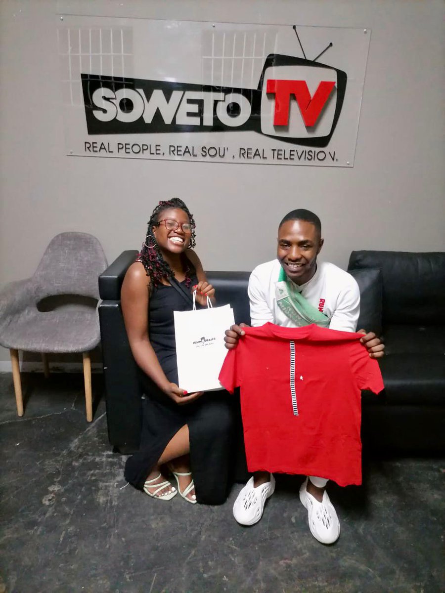 runmidrand's tweet image. This is for abolova with a will and a dream to achieve.

All our dreams can come true, if we have the courage to pursue them.

So let's go out there to push towards our dreams, and phanda through all the challenges.

Big things coming up on Soweto TV. Airing date to be advised.
