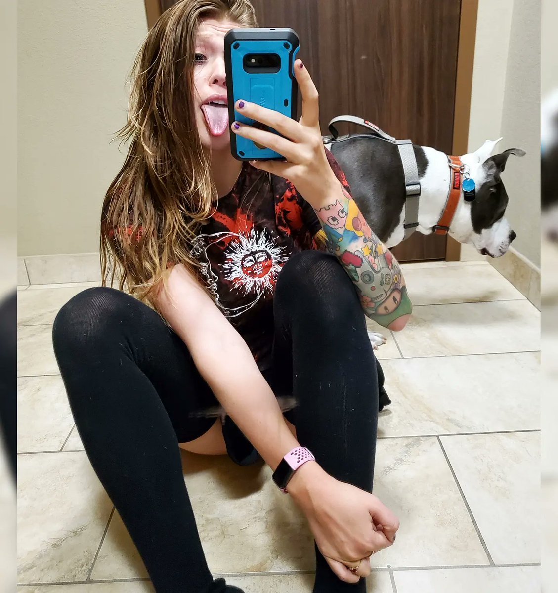 KittyKrystl on Twitter: "Some hotel Mirror pics 😸 ️ moving into my new
