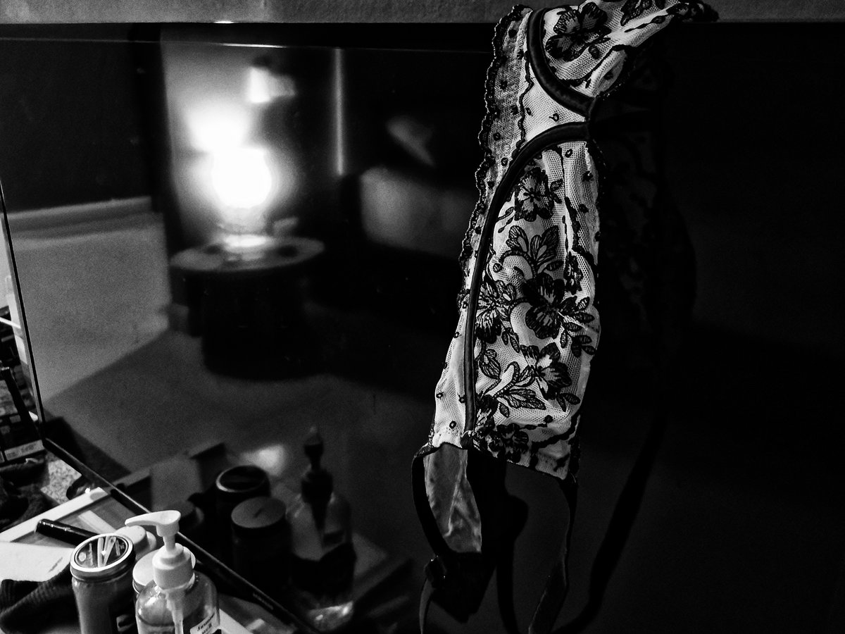 giorgiothai's tweet photo. Intimate moments

#monochrome #lingerie #blackandwhite https://t.co/Ga9ixosde1