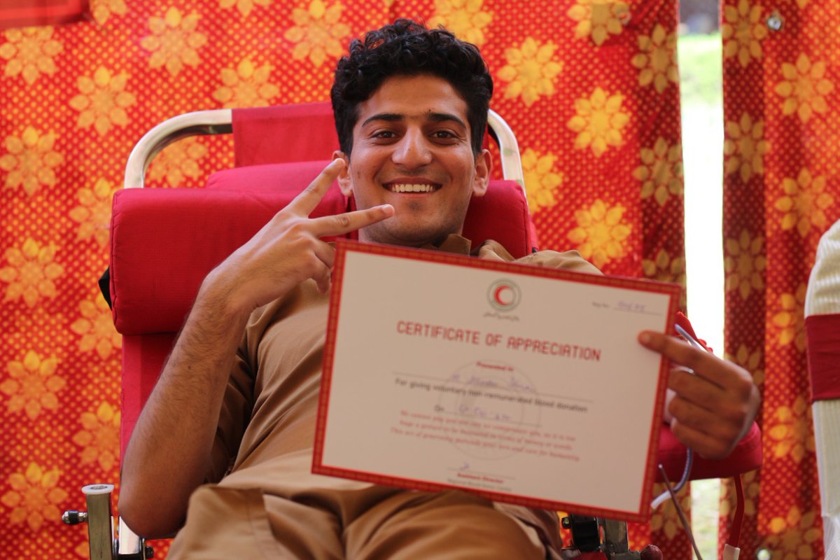 PRC_official's tweet photo. A recorded collection of 360 units was made by enthusiastic and motivated students of GHULAM ISHAQ KHAN University, Swabi. 

@PRC_official Blood Donation Camp held at Swabi university made a record by collecting such a large number of units in one day.

#DonateDropsOfLife https://t.co/arm355QefV