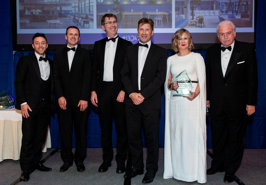 reddyarch's tweet photo. Delighted to share some more photos from the Irish Building & Design Awards 2022 on Friday evening.
#IBDA #IBDA22 #IBDA202 #IrishBuildingAwards #awards #irishbuildinganddesignawards #buildinganddesignawards #winner #winners #officefitout #architecture #designawards https://t.co/y1cqq8xSgt