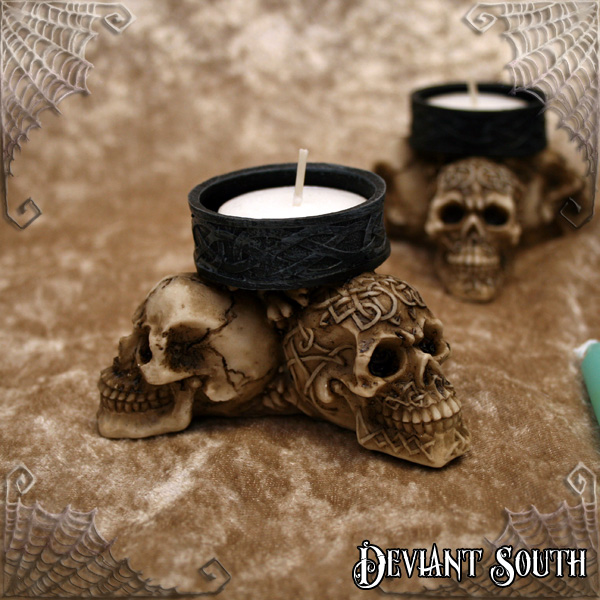 DeviantSouth's tweet photo. 3 Skulls Tealight Candle Holder

Shop in store or online
https://t.co/5bp1pVBVH0

#GothicGifts
#SkullTealightHolder
#DeviantSouth https://t.co/b1EUL4E0pu