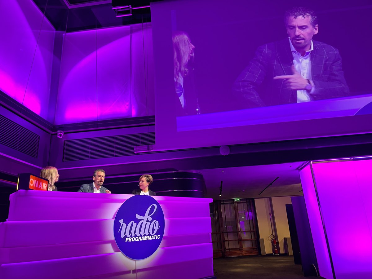 lucarallo's tweet photo. 🎙 “Di content creation potremmo parlarne per ore. Un argomento interessante è quello dei video brevi. Anche se oggi il video breve è già obsoleto” 

@silvioderossi ospite di #RadioProgrammatic alla settima edizione di #EngageConference https://t.co/Q3kiFqK3p8