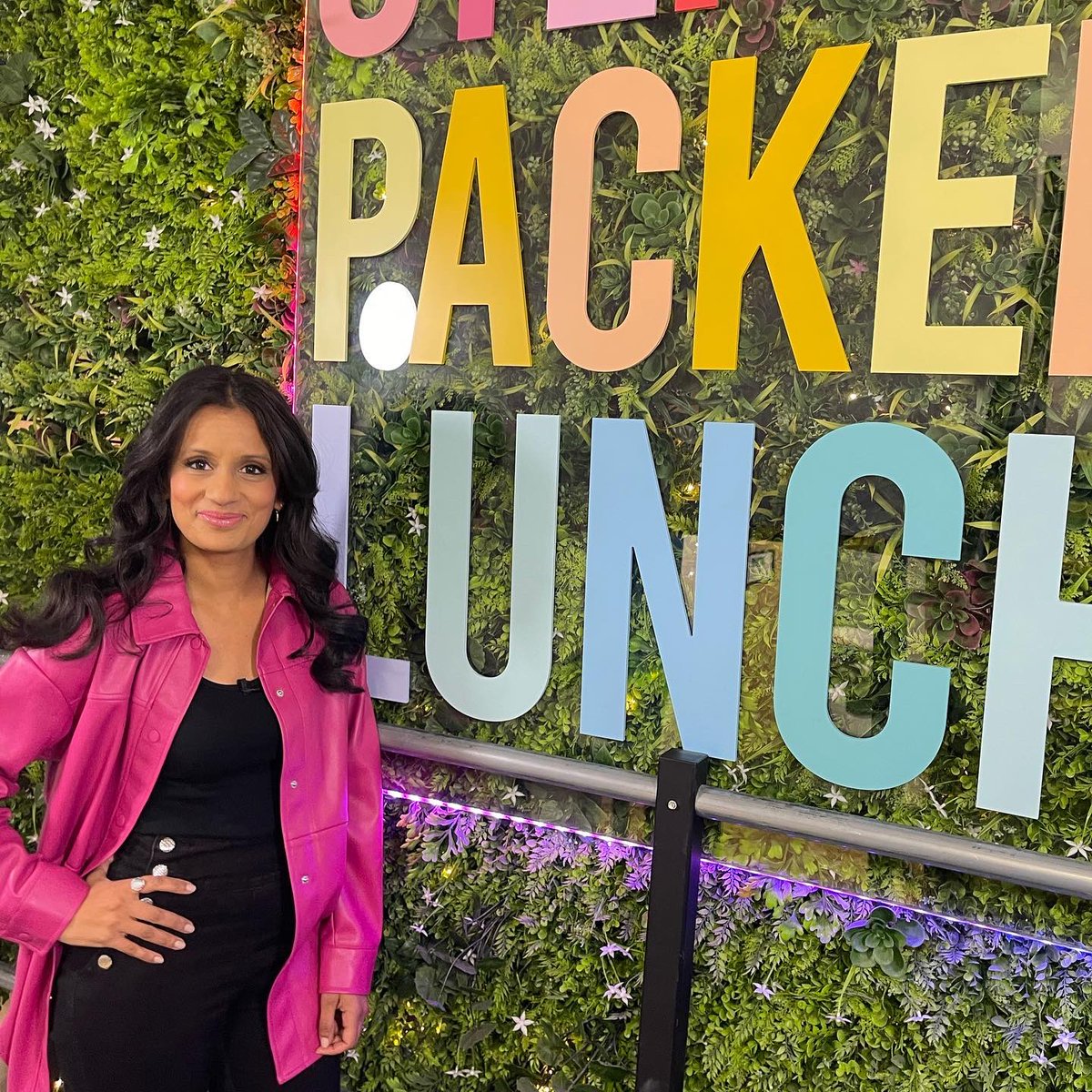 SonaliShah's tweet photo. 📺 A preview of today’s @PackedLunchC4 line up… join us from 12.30pm @Channel4
#consumernews #livefromLeeds
https://t.co/ttXblaGTCn https://t.co/3n3MDKTfsK