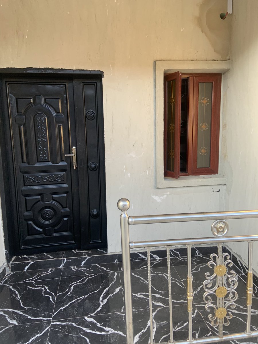 everythingwears's tweet photo. A room and parlor sef contain for rent 
Location ikorodu 
Price 300,000 per annum total package 450k
Pls retweet 😻😻🤲🏻🤲🏻 https://t.co/XKWlA1EtSO