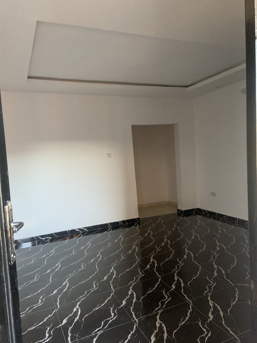 everythingwears's tweet photo. A room and parlor sef contain for rent 
Location ikorodu 
Price 300,000 per annum total package 450k
Pls retweet 😻😻🤲🏻🤲🏻 https://t.co/XKWlA1EtSO