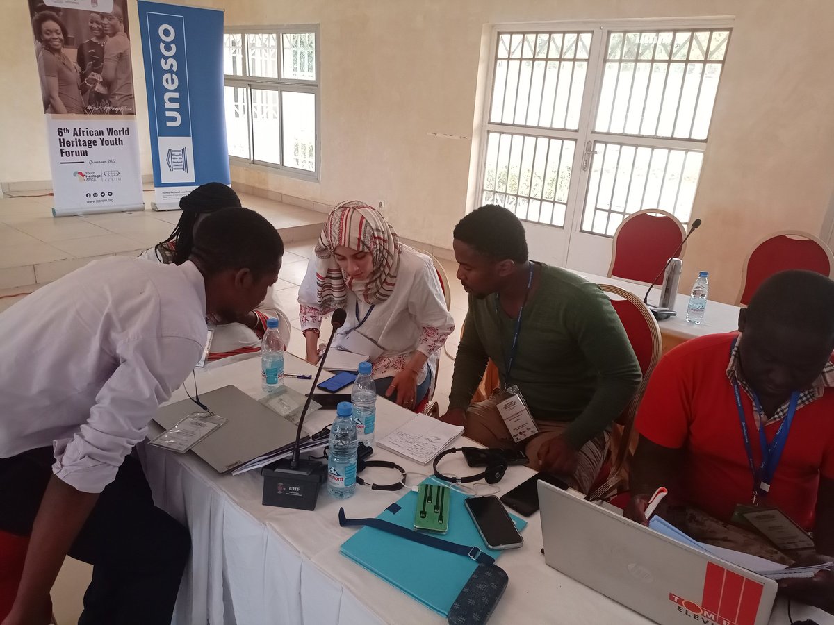 MINAC237's tweet image. Le travail en groupe des participants de la 6eme forum des jeunes professionnels en patrimoine mondial. Il est question de monter des projets qui répondront à des problèmes que font fasse notre patrimoine et suggérer des solutions.
#UnescoYaounde
#unesco
#TheNext50