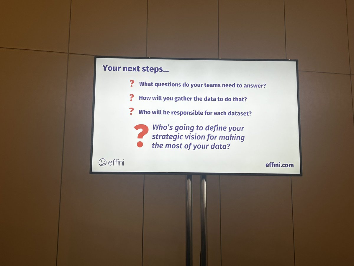 estherbcm's tweet photo. Who’s going to define you strategic vision for making the most of your data? Make sure you know why you’re doing what you’re doing with the data and look for the opportunities and risks to using data (correctly or not) - great talk from @lilacpatsy @effinidata #dtsummit https://t.co/mGjArDTdLw