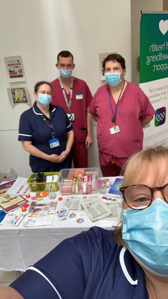 It’s National Burns Awareness Day and the Adult Burns Unit Staff and Mars ward Staff are giving out information and treats to the visitors to Chelsea and Westminster Hospital!! Reminding everyone that the first aid is 20 mins of cool water, call for help and cover.